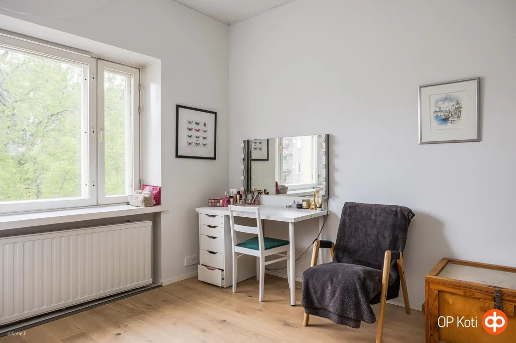 Studio - Modern Apartment with Balcony in Munkkiniemi