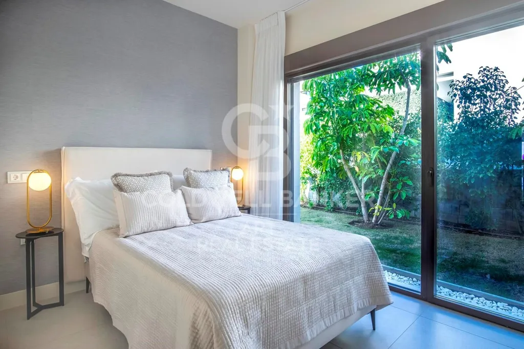 Magamistoad - Modern Villa with Sea View in Estepona