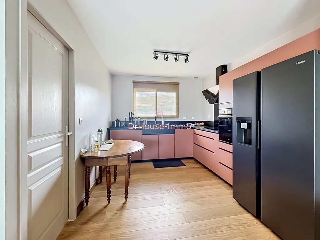 Köök - Fully Renovated Bungalow with Pool in Quiet Area