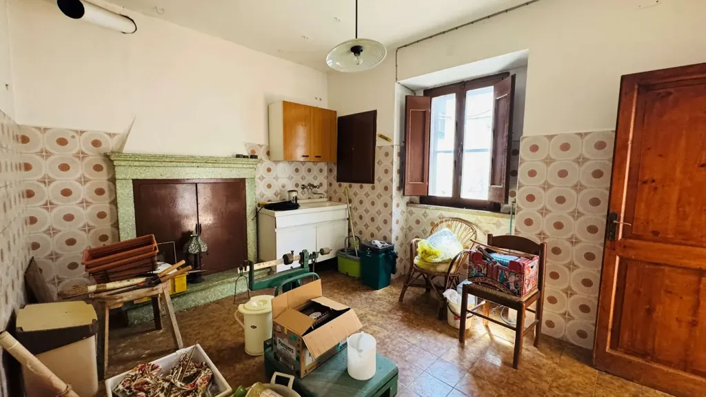 Cuisine - Cottage for Renovation in Crocicchio, Gualdo Tadino
