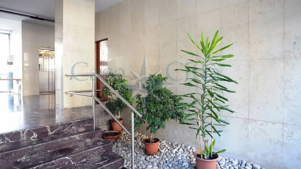 Esik - 2-Bedroom Apartment with Metro Access in Milan