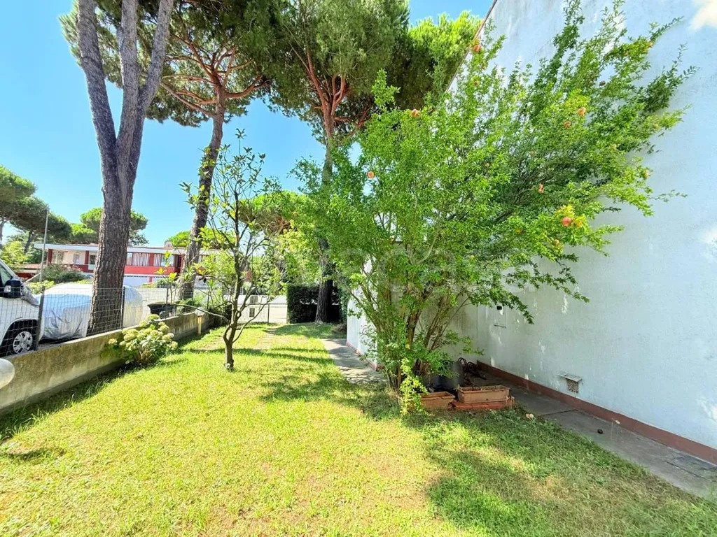Aed - Terraced Villa with Private Garden in Comacchio