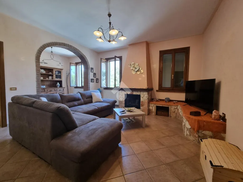 Elutuba - Restored Villa with Multiple Apartments in Borgo Virgilio