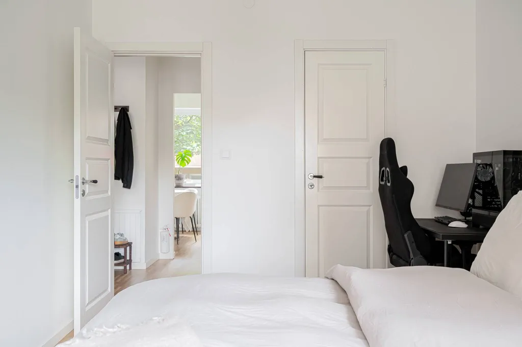 Chambres - Renovated 2-Bedroom with Balcony in Helsingborg