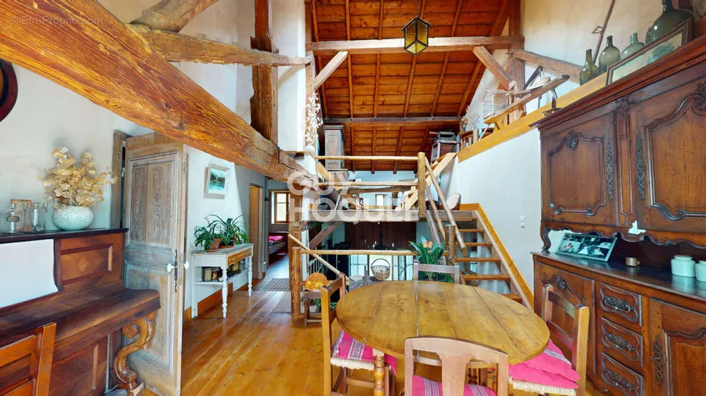 Söögituba - Renovated Farmhouse with Garden in Belval