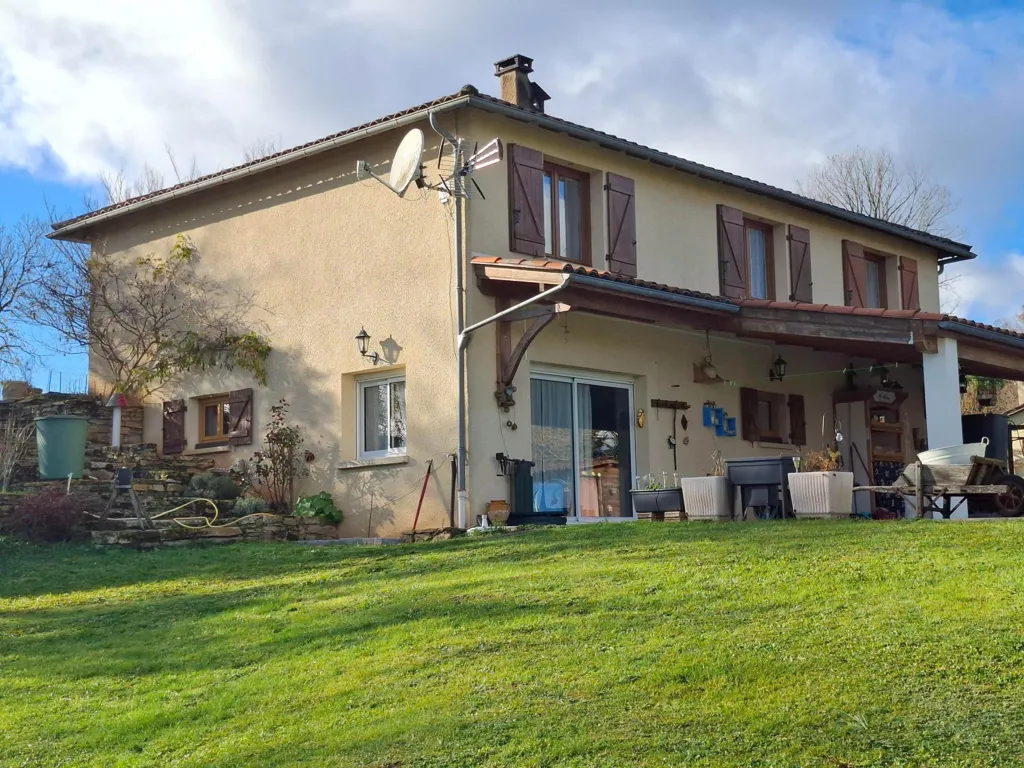 Välivaade - House with Two Independent Units near Figeac
