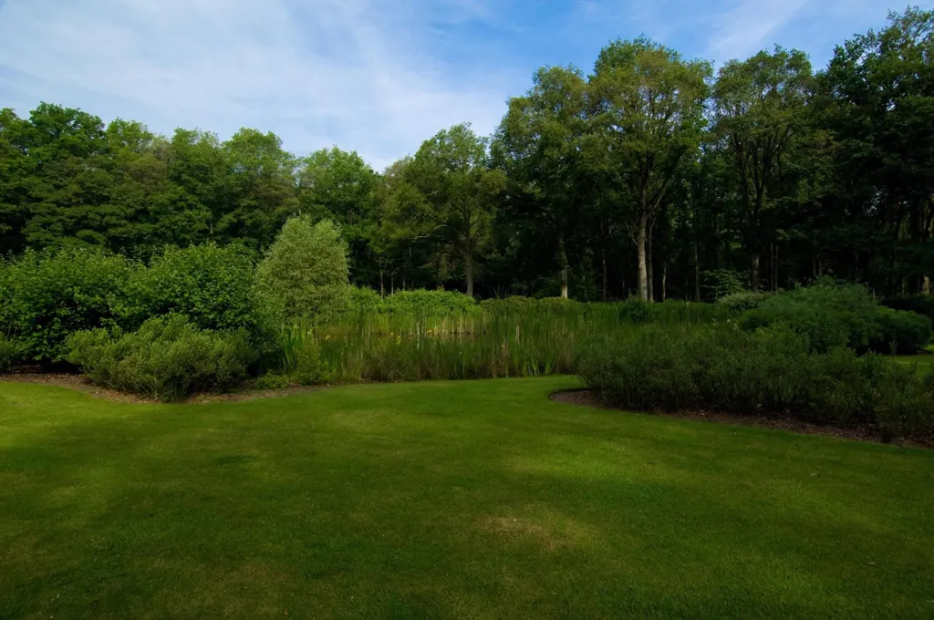 Aed - Charming Villa with Extensive Garden in Oud-Turnhout