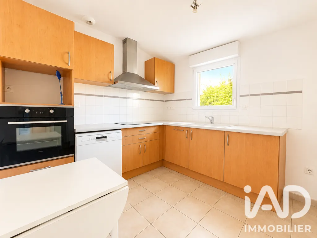 Cuisine - Appartement T3 avec Piscine dans Résidence Senioriales à Lombez