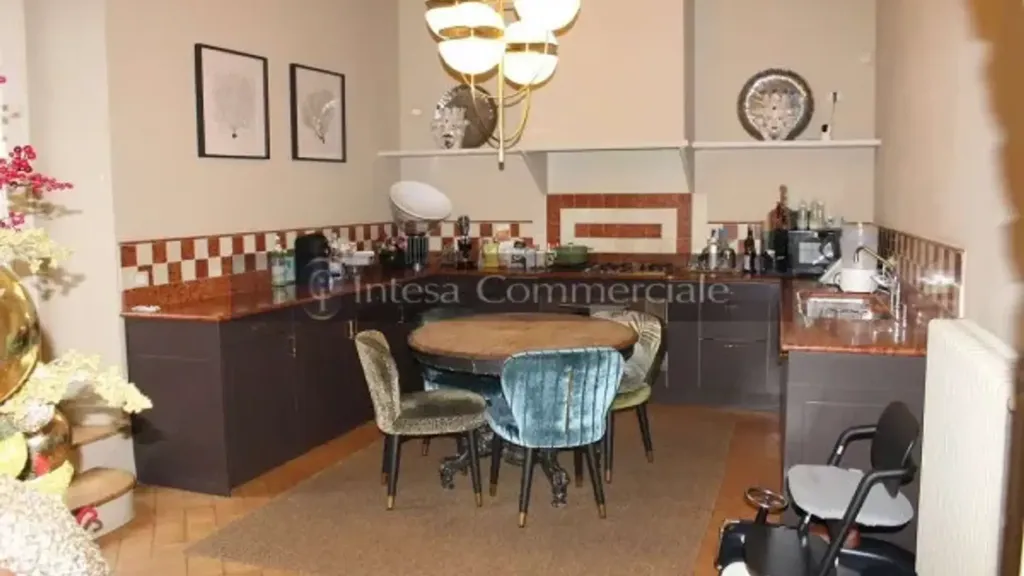 Salle à manger - Panoramic Villa with Private Park in Brescia
