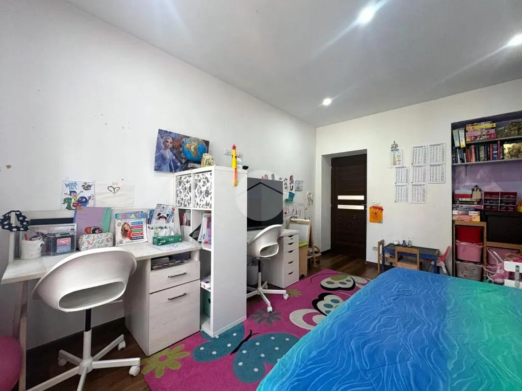 Magamistoad - Rustic-Style Apartment with Balcony in Torino