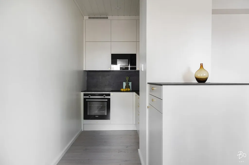 Kitchen - Modernised Studio with Garden in Ullanlinna, Helsinki