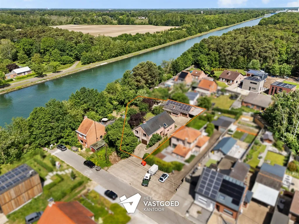 Vue aérienne - Maison avec Atelier sur Terrain de 1372m² à Balen