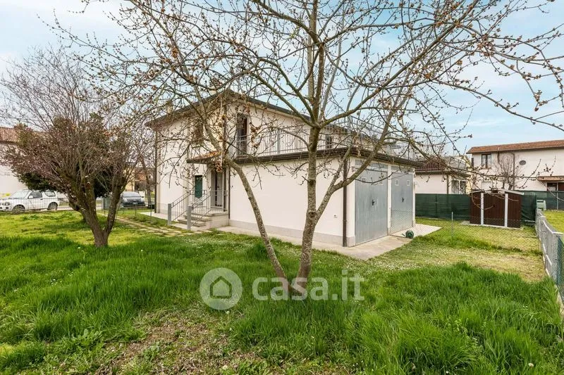 Jardin - Independent Apartment with Garden in Conselice