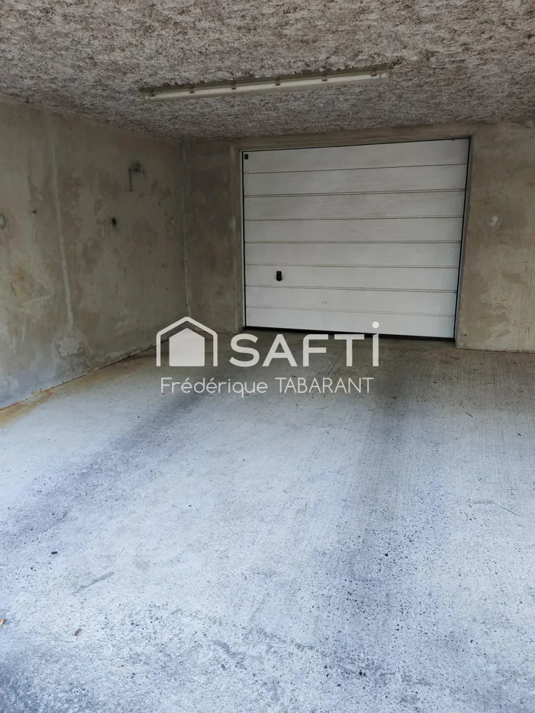 Garage - Detached House with Garden in Cugnaux