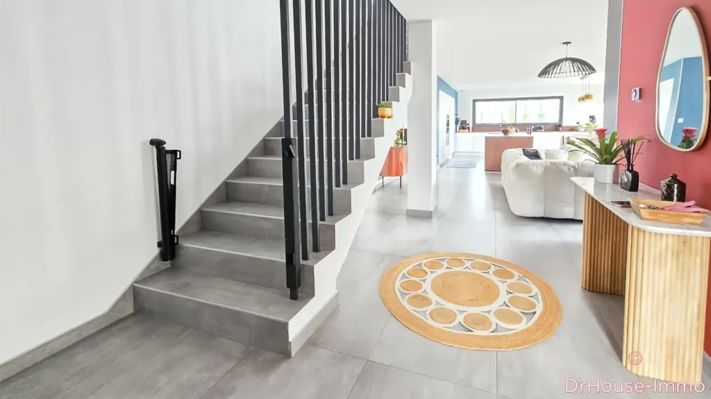 Esik - Contemporary House with Pool in AHUY