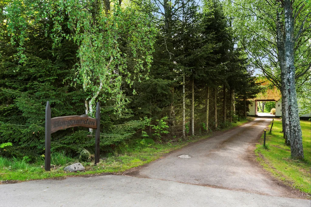 Exterior - Villa with Extensive Grounds in Tessebølle