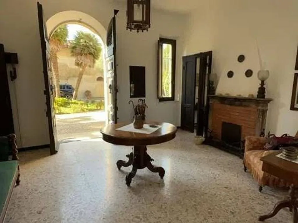 Séjour - Historic Villa with Panoramic Tower in Tuscany