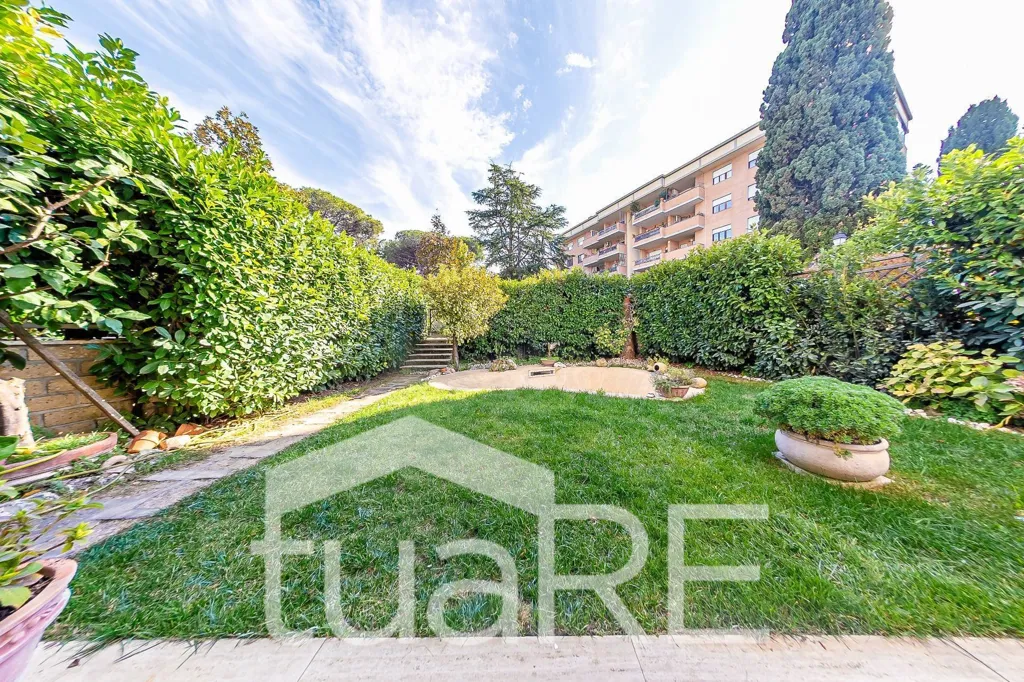 Jardin - Apartment with Private Pool in Trionfale, Rome