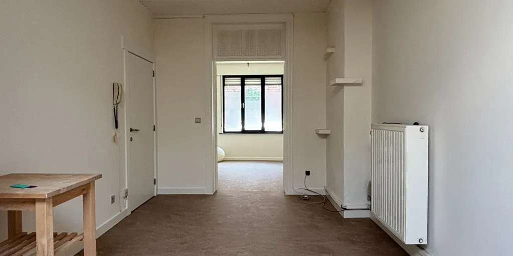 Entrée - Appartement Gelijkvloers avec Salle de Bains dans le Centre de Louvain