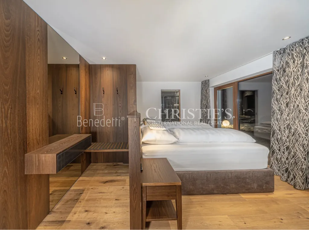 Schlafzimmer - Luxury Chalet with Private Pool in Gröden