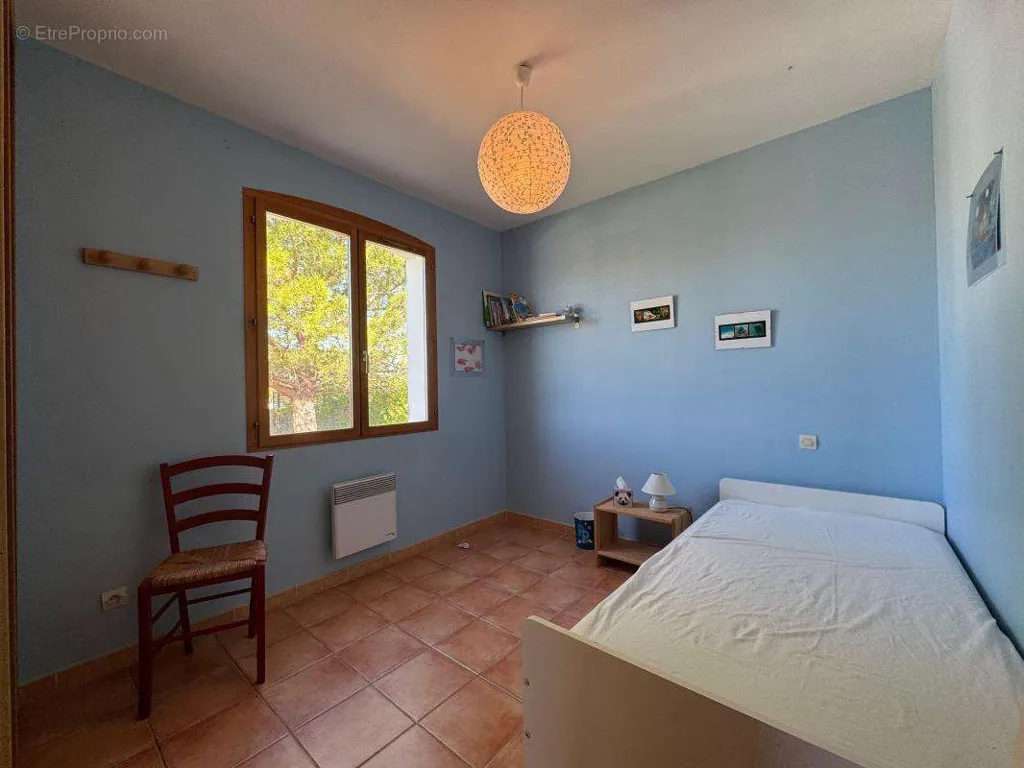 4-room house in Campagnan