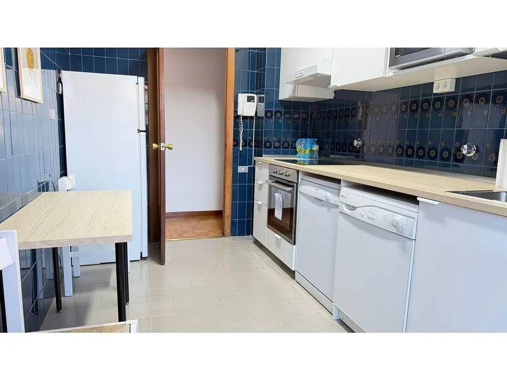 Cuisine - Furnished Flat with Balcony in Central Location