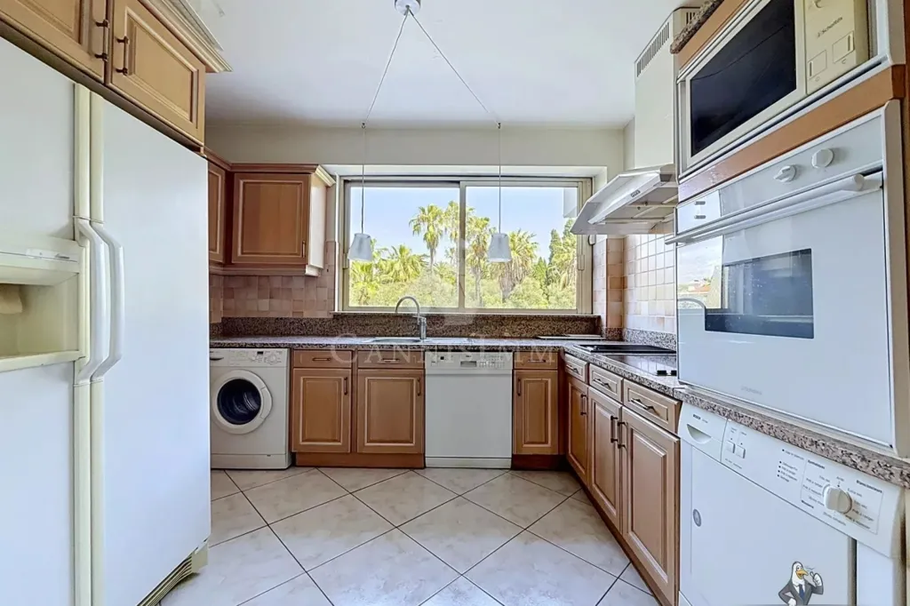 Cucina - Luxury Flat with Pool in Cannes