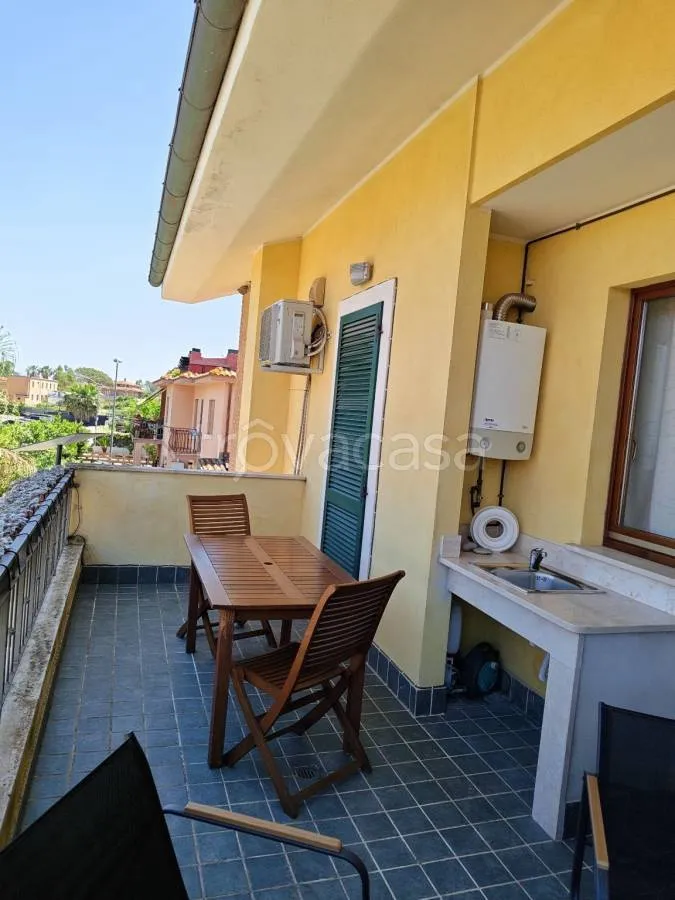 Terrazza - Two-Level Apartment with Balcony in Borgo Santa Maria
