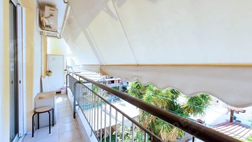 Rõdu - Apartment with Elevator in Ilion