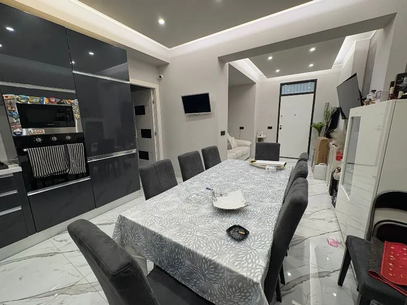Salle à manger - Rearfitted Apartment with Balconies in Messina