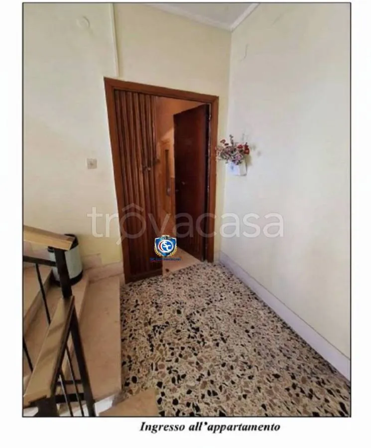 Entrée - Auction Apartment with Terraces in Capua