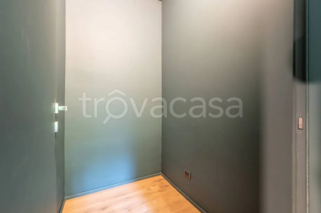 Entrée - Design Refined Ground Floor Apartment in Turin