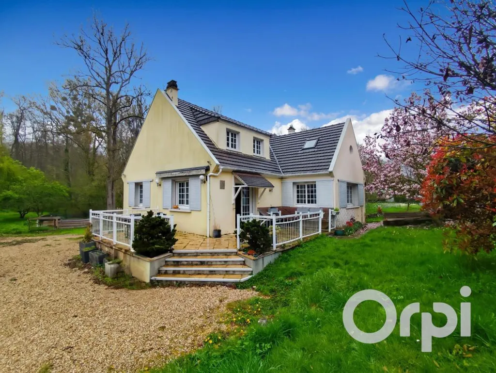 Extérieur - Maison Familiale avec Terrain Boisé à Magny en Vexin