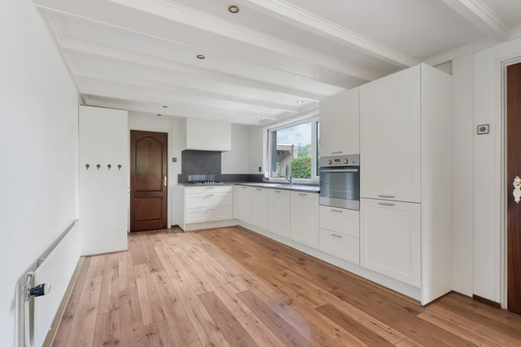 Cuisine - Corner House with Garden in Arnhem