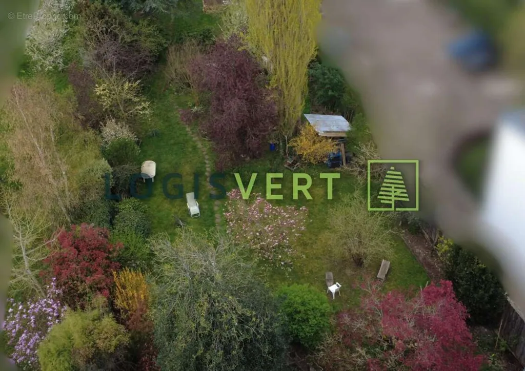Vue aérienne - Maison Tripode avec Terrasse à Palaiseau
