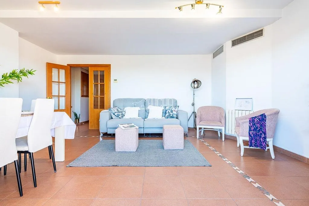 Elutuba - Duplex Apartment with Pool in Torre en Conill