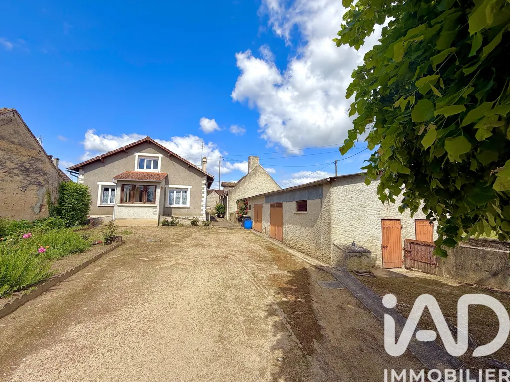Exterior - Village House in Douadic with Garden