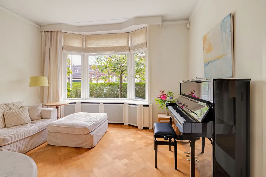 Living Room - Villa with Garden in Rotterdam-Kralingen