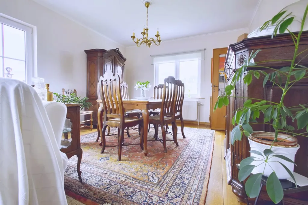 Salle à manger - Maison 4 Côtés avec Jardin sur 20 Acres près de la Côte