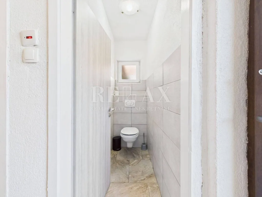 Vannitoad - Traditional House with Pool in Bribir
