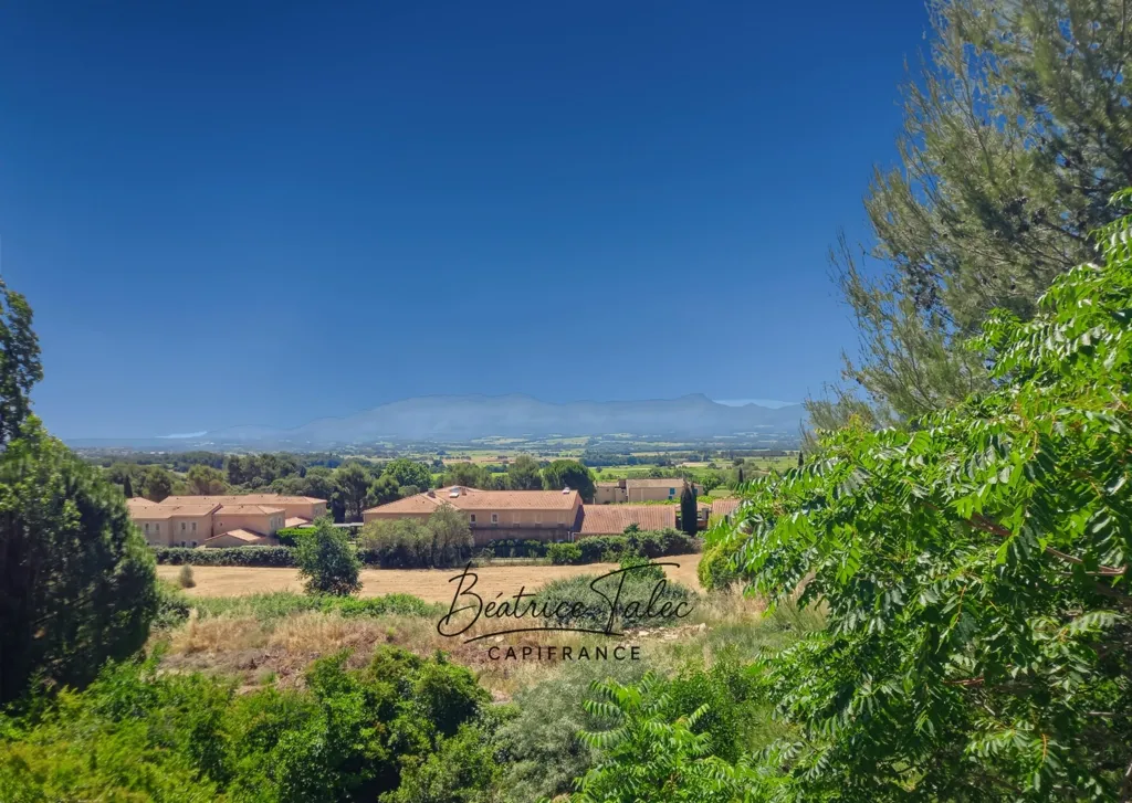Giardino - Renovated 4-Bed Apartment with Panoramic View in Puyloubier