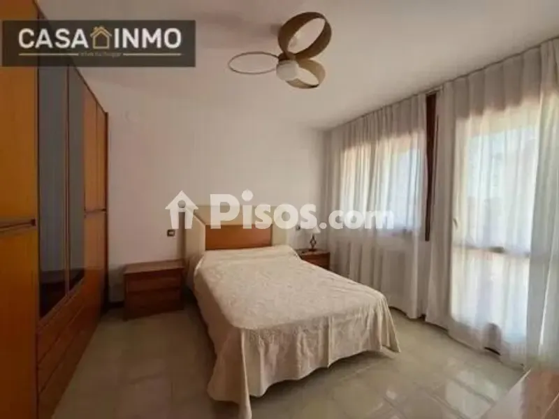 Magamistoad - Semi-Renovated Semi-Detached House in Barbastro