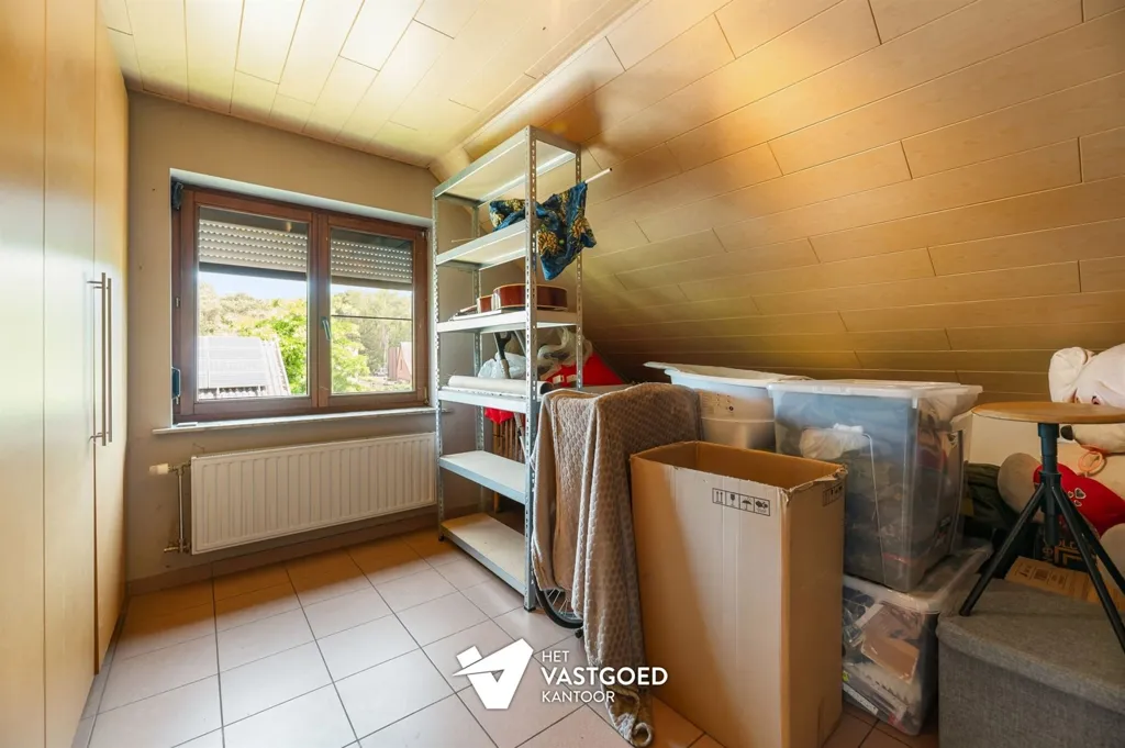 Pièces - Maison avec Atelier sur Terrain de 1372m² à Balen