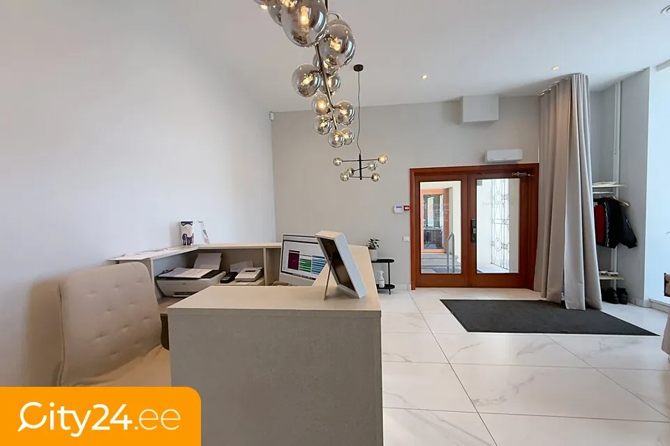 Entrée - Commercial Space with Flexible Layout in Riga
