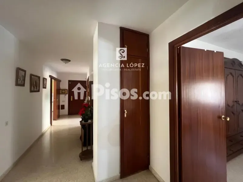 Esik - Apartment with Sea View in City Centre