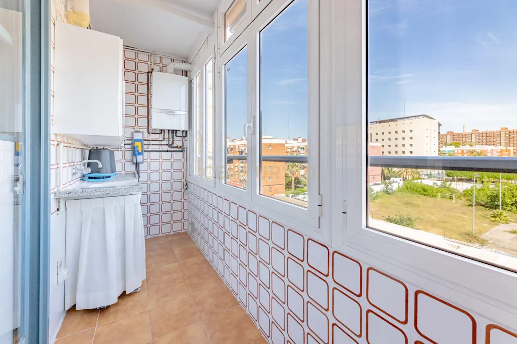Balcon - Apartment with River View and Terrace in Campanar