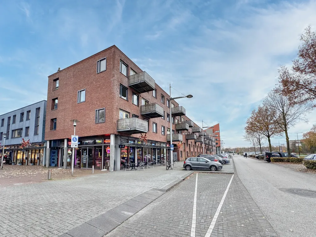 Välivaade - 3-Bedroom Apartment with Balcony in Osseveld