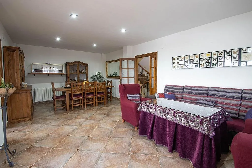 Söögituba - Chalet with Pool and Terrace in Nívar