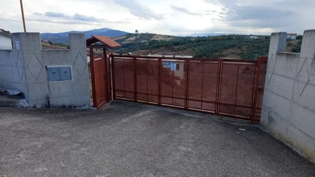 Välivaade - Warehouse with Workshop in Lanciano