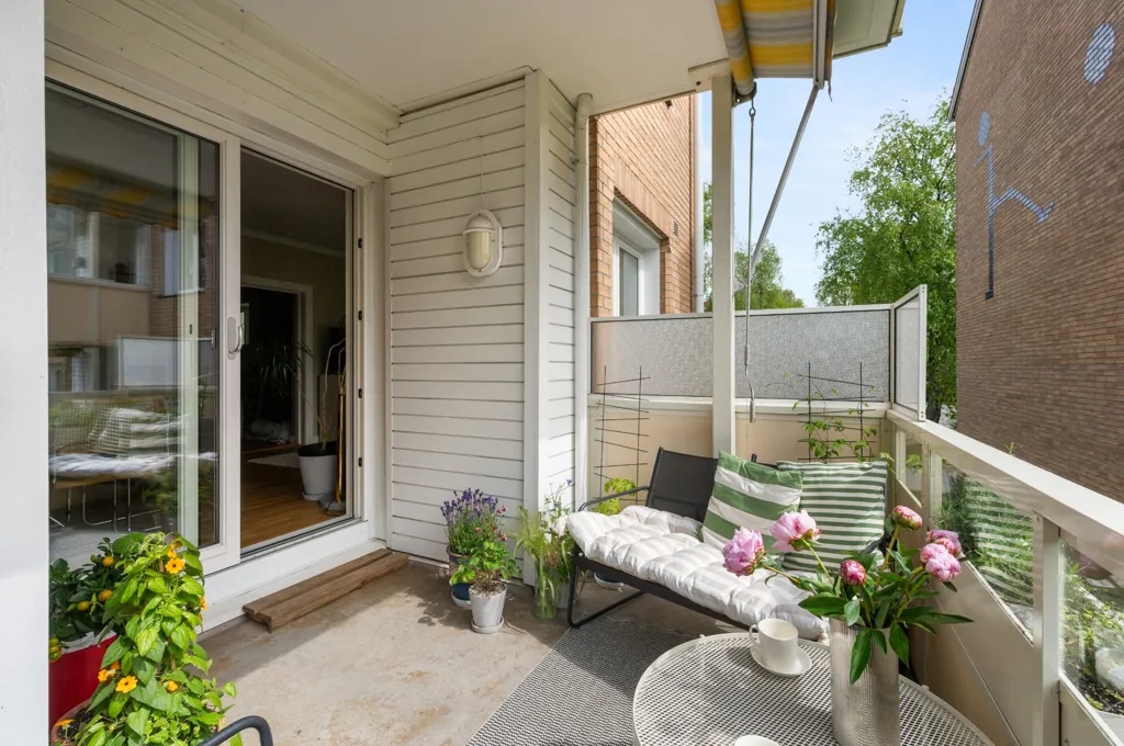 Rõdu - 3-Bed Apartment with South-Facing Balcony in Lille Ekeberg